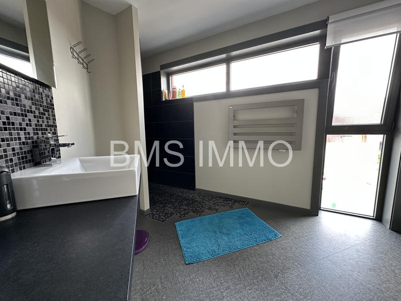 Appartement - 161 m² - 5 pièces