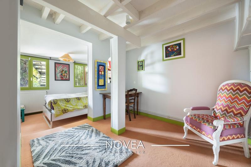 Maison ancienne - 205 m² - 8 pièces