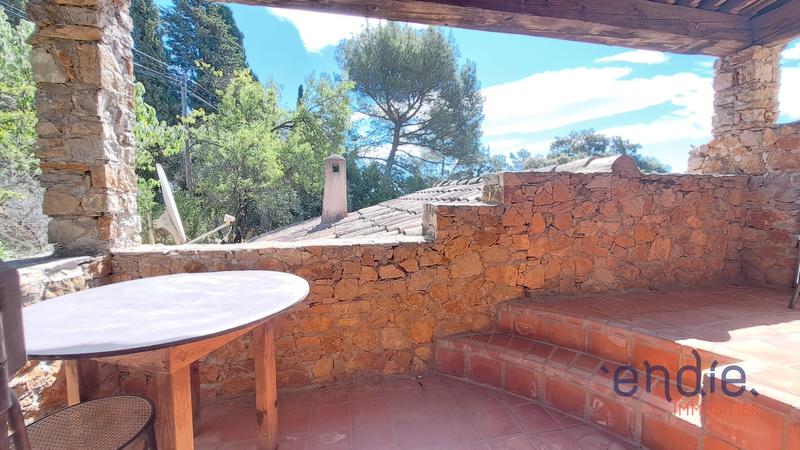 Maison - 180 m² - 5 pièces