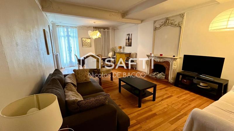 Maison de ville - 298 m² - 8 pièces