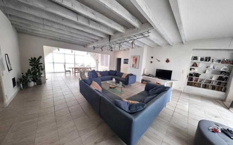 Maison - 163 m² - 5 pièces
