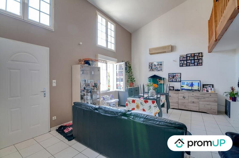 Immeuble - 1 023 m²