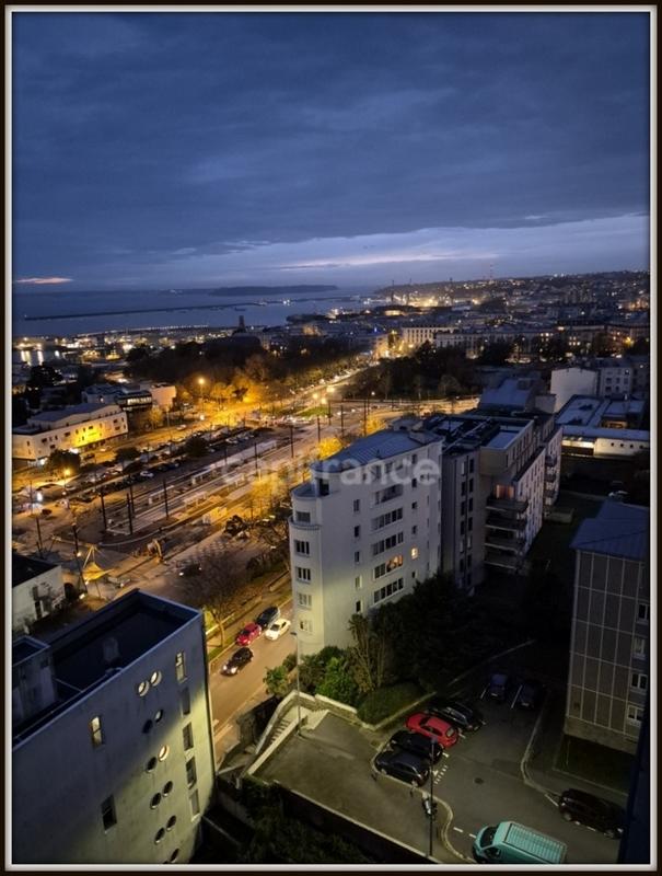 Appartement - 75 m² - 5 pièces