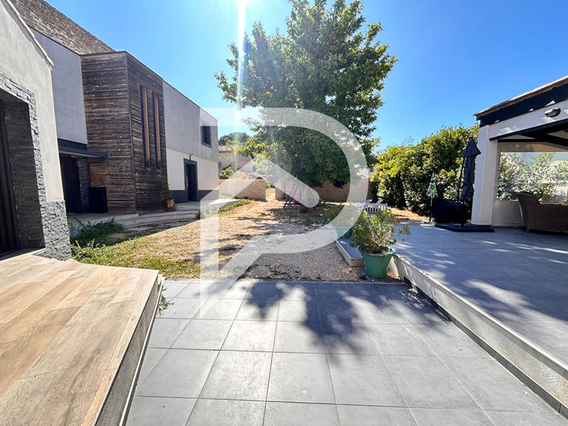 Maison - 171 m² - 6 pièces