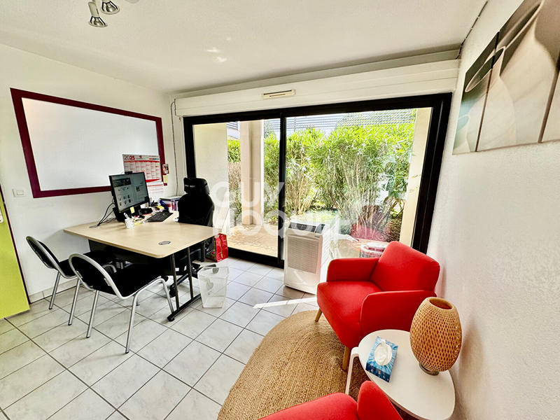 Local commercial - 155 m²