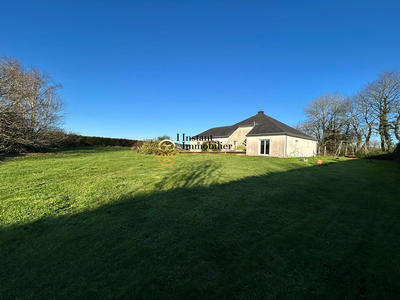 Maison - 149 m² - 6 pièces