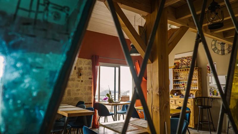 Maison - 150 m² - 8 pièces