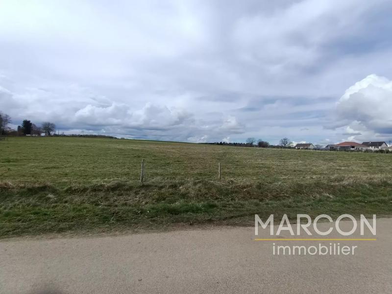 Terrain constructible - 1 630 m²