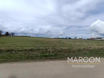 Terrain constructible - 1 630 m²
