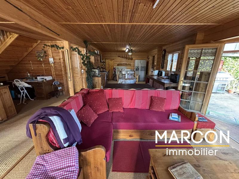 Maison - 213 m² - 4 pièces