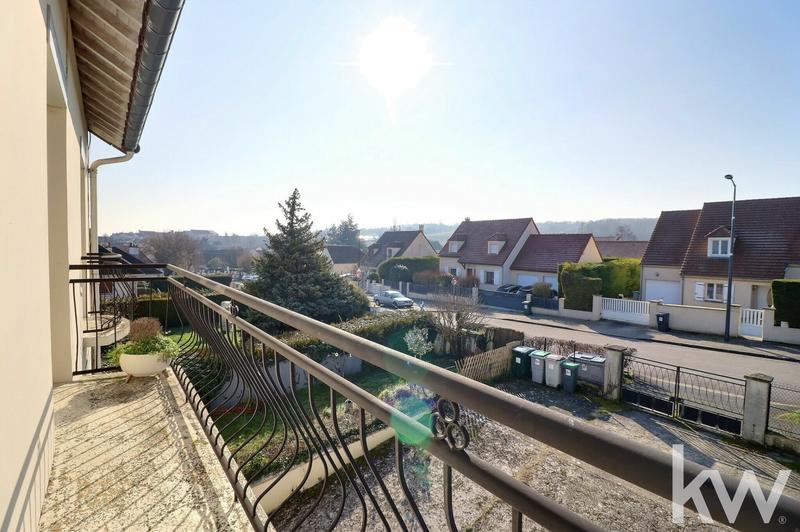 Appartement - 98 m² - 5 pièces