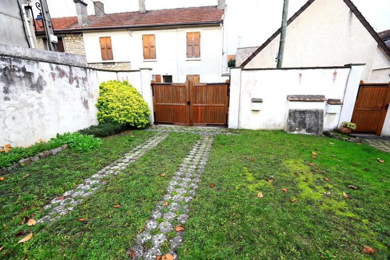 Maison - 92 m² - 5 pièces