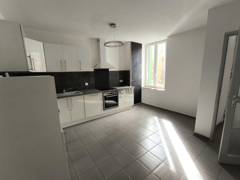 Maison de village - 99 m² - 5 pièces