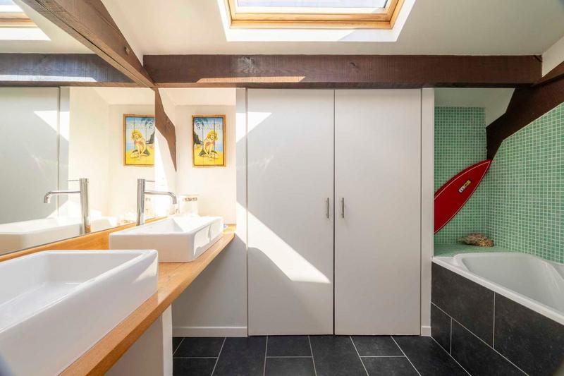 Villa - 180 m² - 6 pièces