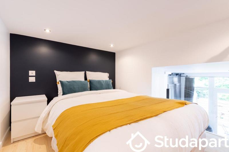 Chambre - 14 m² - 1 pièce