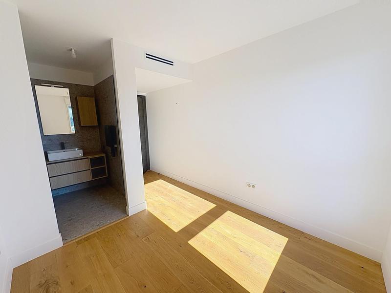 Appartement - 80 m² - 3 pièces