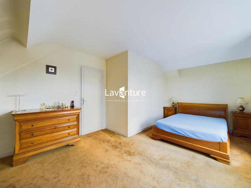 Maison traditionnelle - 145 m² - 7 pièces