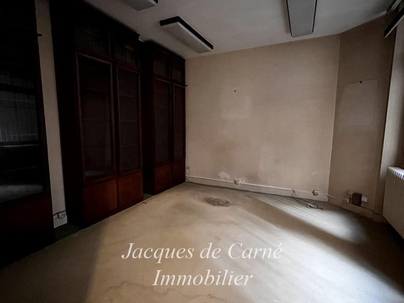 Local commercial - 122 m² - 6 pièces