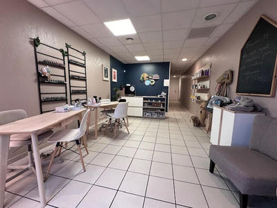 Local commercial - 107 m² - 9 pièces