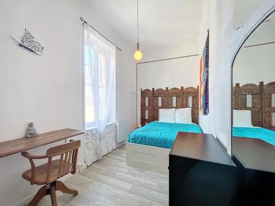 Immeuble - 96 m² - 5 pièces