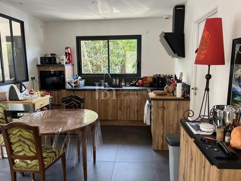 Maison - 83 m² - 4 pièces