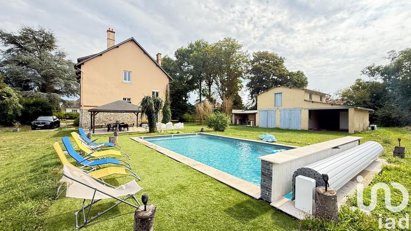 Maison de campagne - 300 m² - 10 pièces