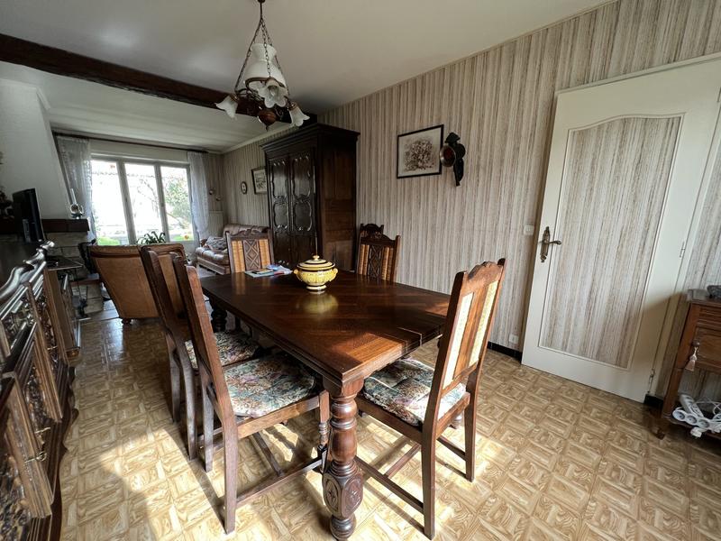 Maison - 92 m² - 5 pièces