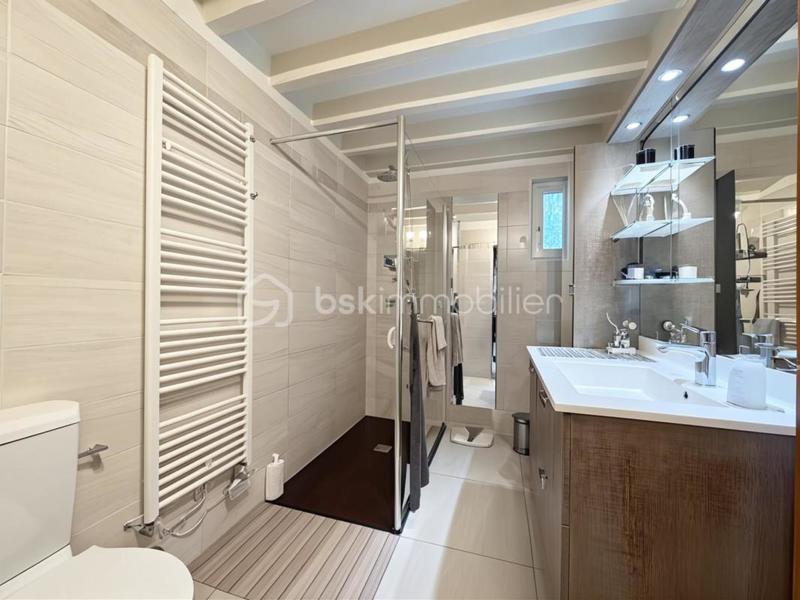 Maison ancienne - 261 m² - 8 pièces