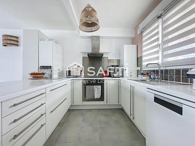 Maison - 109 m² - 5 pièces