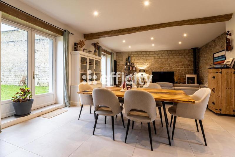 Maison en pierre - 150 m² - 6 pièces