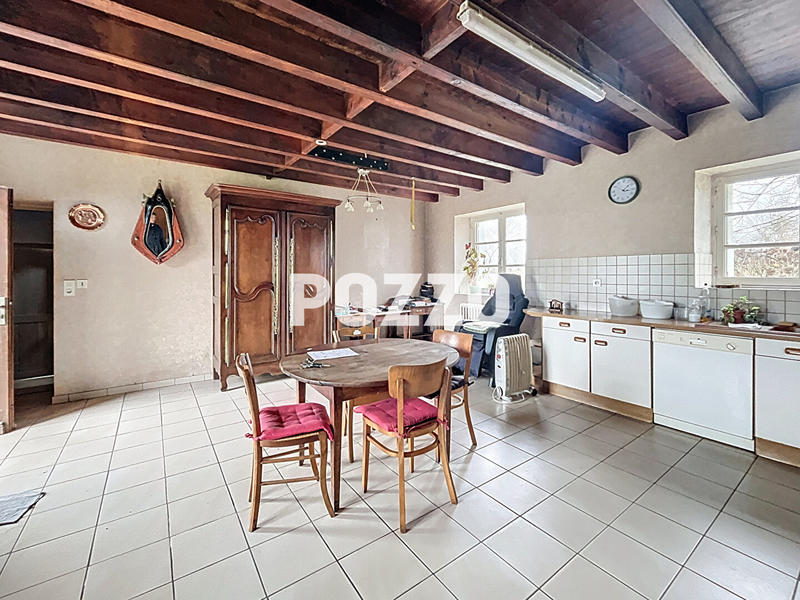 Maison - 97 m² - 5 pièces
