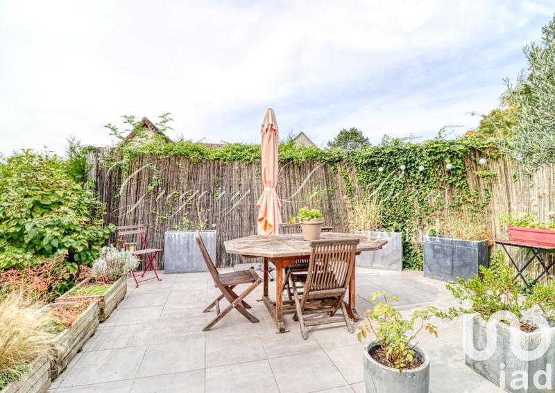 Maison - 171 m² - 7 pièces