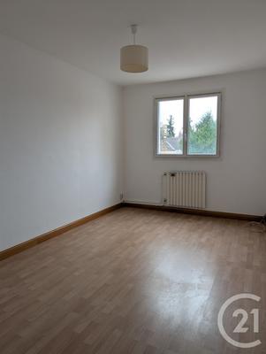 Appartement - 99 m² - 5 pièces