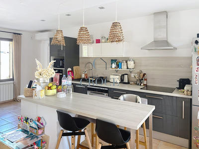 Maison - 88 m² - 4 pièces