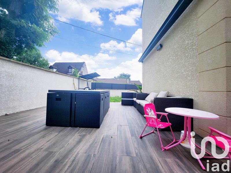 Maison - 110 m² - 5 pièces