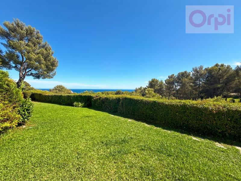 Appartement - 102 m² - 4 pièces