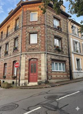 Duplex - 113 m² - 6 pièces