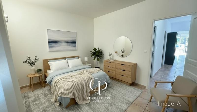 Maison - 236 m² - 8 pièces