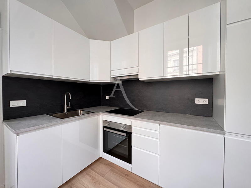 Local commercial - 220 m²