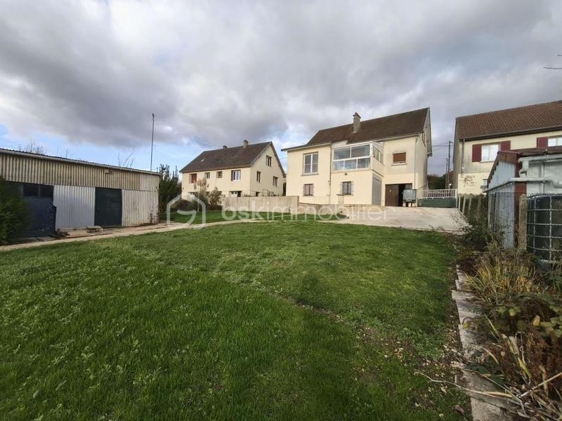 Maison - 160 m² - 6 pièces
