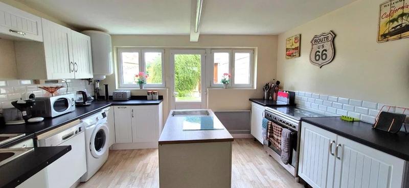 Maison de village - 164 m² - 9 pièces