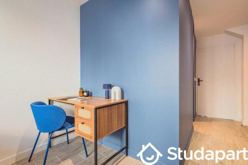 Chambre - 9 m² - 1 pièce