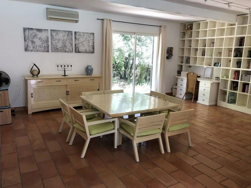 Propriété - 158 m² - 6 pièces