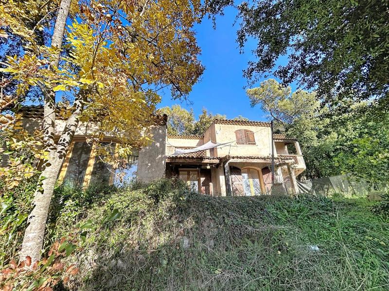 Maison - 170 m² - 6 pièces