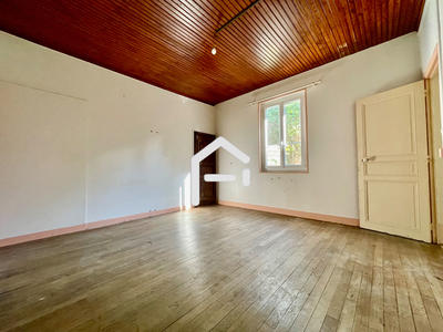 Maison - 130 m² - 7 pièces