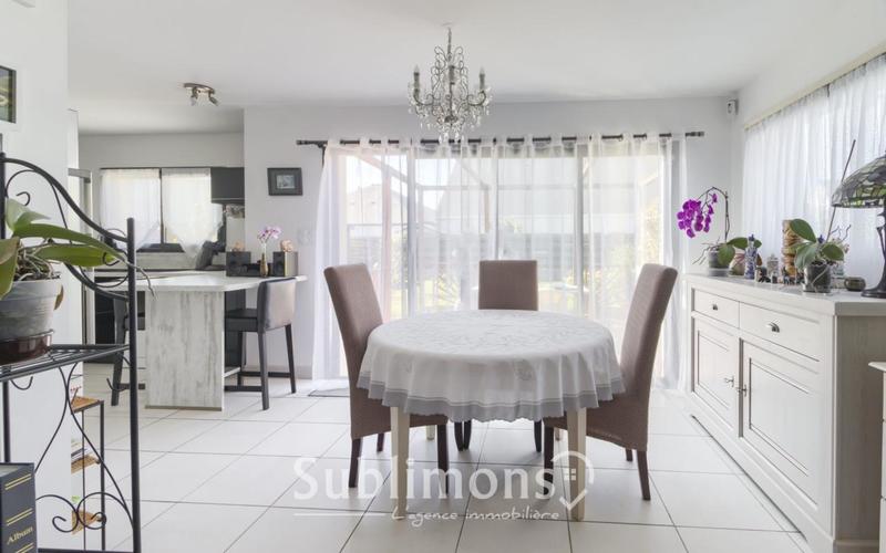 Maison - 102 m² - 5 pièces