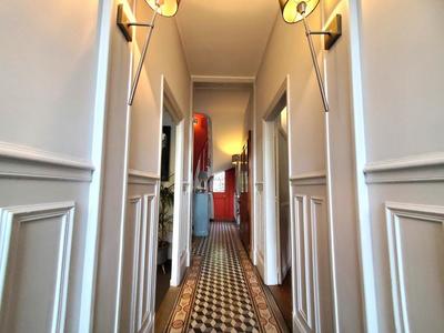 Maison de ville - 201 m² - 7 pièces
