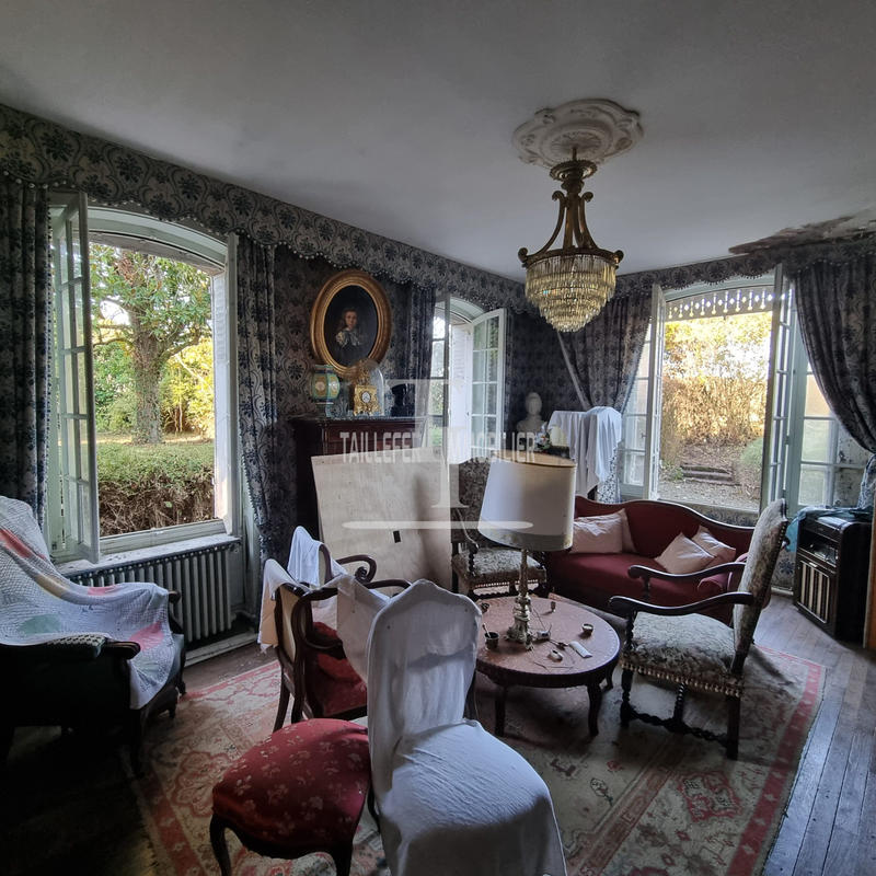 Maison ancienne - 180 m² - 7 pièces