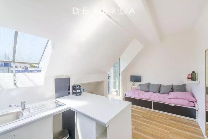 Studio - 10 m² - 1 pièce