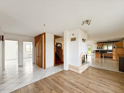 Maison - 160 m² - 5 pièces